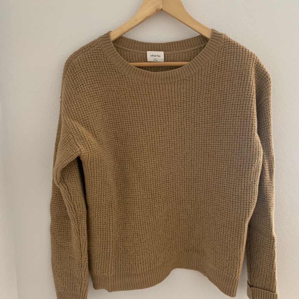 Aritzia Wilfred Free “Isabelli” Camel Sweater